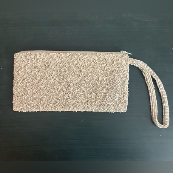 Moyna beaded small wristlet - Picture 2 of 3